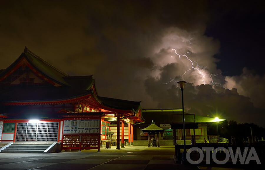 The 11th 雷写真コンテスト受賞作品 Gold Prize -A thunder cloud is approaching-