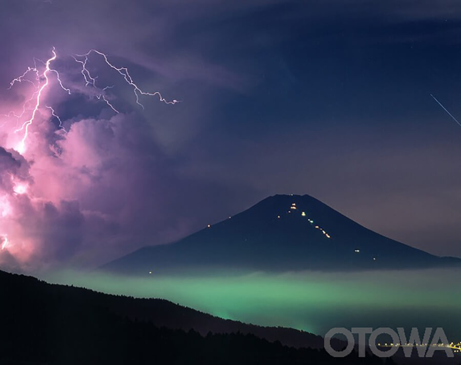 The 2th 雷写真コンテスト受賞作品 Gold Prize -Firework of lightning-