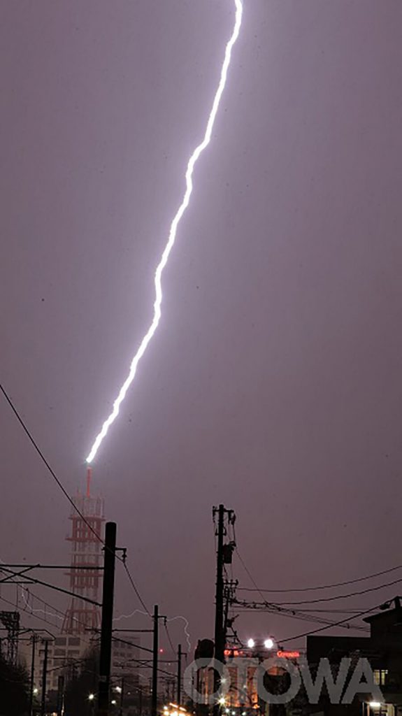 The 14th 雷写真コンテスト受賞作品 Academic Work Prize -Lightning strikes again-