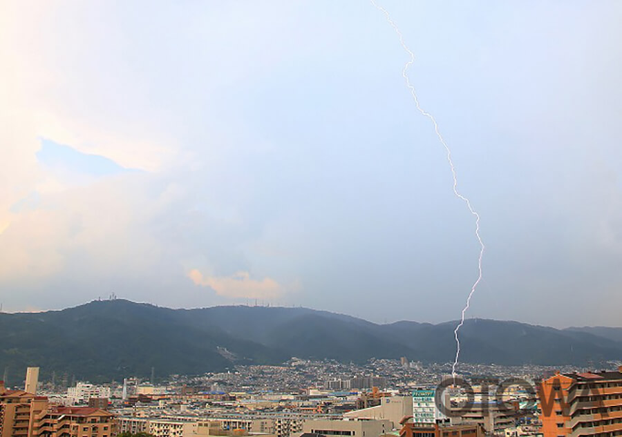 The 12th 雷写真コンテスト受賞作品 Excellent Work -A bolt of daytime thunder-