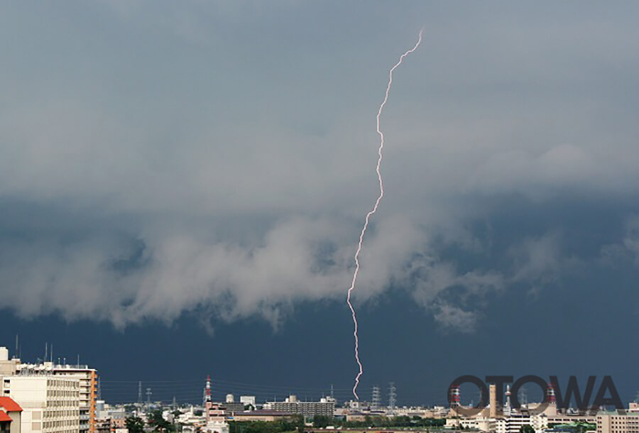 The 5th 雷写真コンテスト受賞作品 Excellent Work -DAYTIME LIGHTNING-