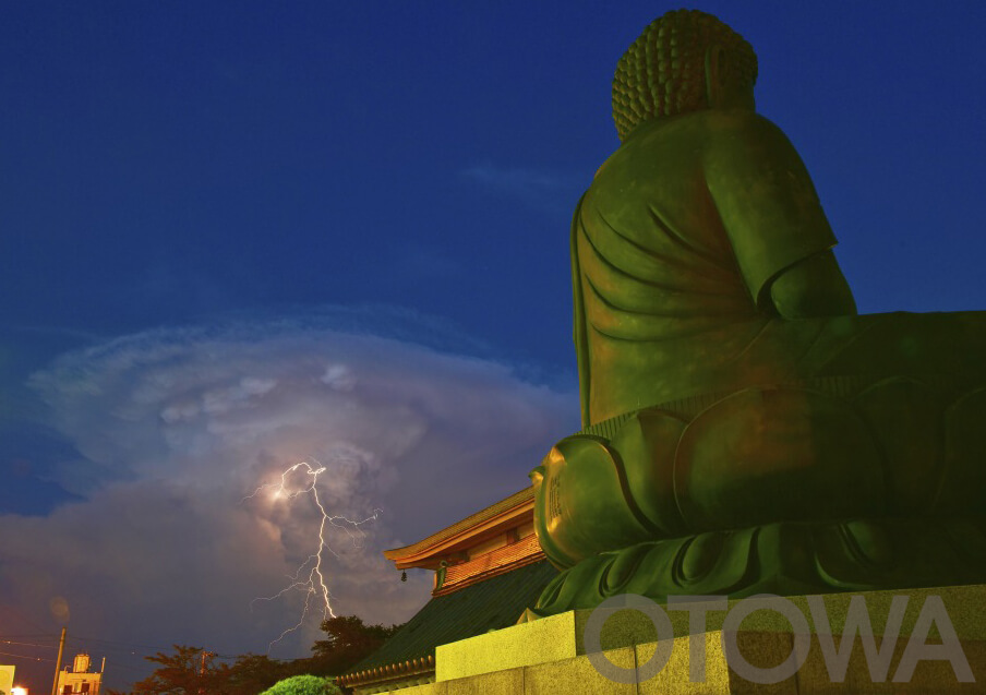 The 16th 雷写真コンテスト受賞作品 Academic Work Prize -Buddha’s Lightning-