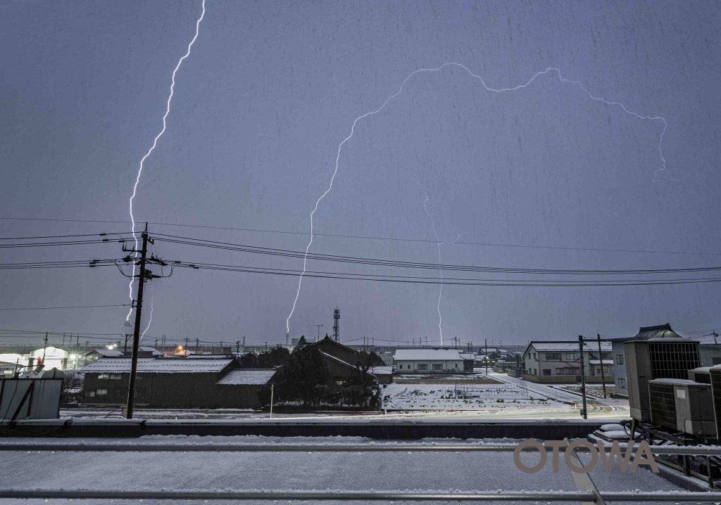 The 23rd 雷写真コンテスト受賞作品 Fine Work -Thunder in winter-