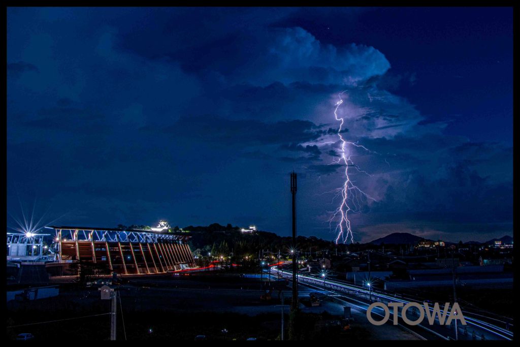 The 23rd 雷写真コンテスト受賞作品 Gold Prize -Symphony of Thunder and Light-